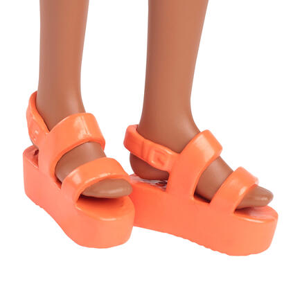 muneca-barbie-fashionista-con-vestido-a-cuadros-rosa-y-naranja-hyt91