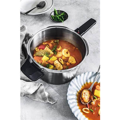 fissler-vitaquick-premium-60l-pressure-cooker-22cm