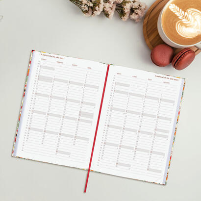 finocam-agenda-anual-dynamic-berlin-y10-140x204mm-svv-spring-2025