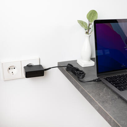 cargador-portatil-gan-usb-c-pd-45w-negro