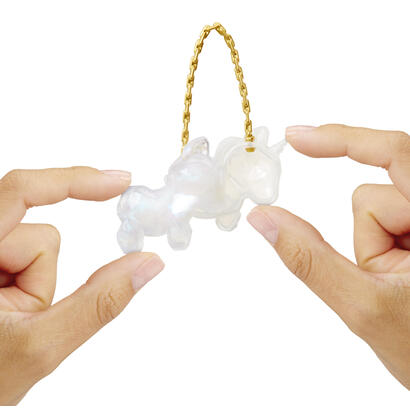 lalka-rainbow-high-creative-crystals-amaya