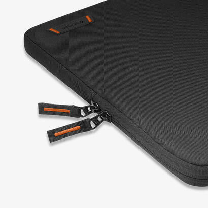 spigen-basic-laptop-pouch1516-negro