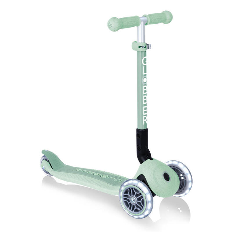 patinete-globber-692-505-verde-claro