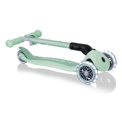 patinete-globber-692-505-verde-claro