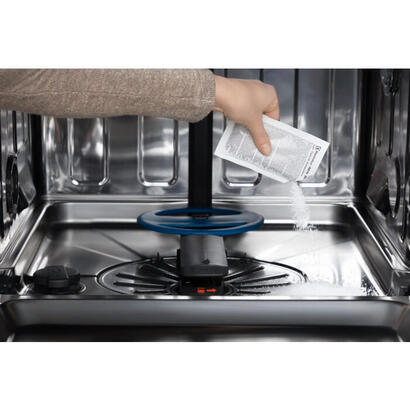 srodek-czyszczacy-do-zmywarek-electrolux-m2dcp050