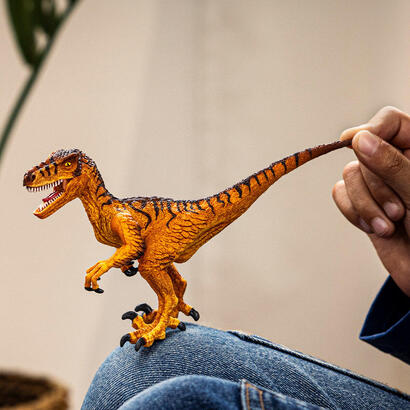 schleich-dinosaurs-velociraptor-15045