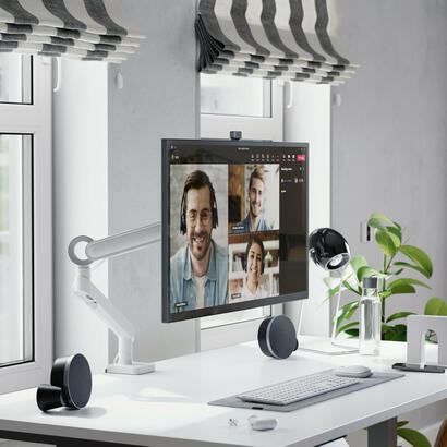 alogic-clarity-max-touch-32-uhd-4k-monitor-with-65w-8mp-webcam
