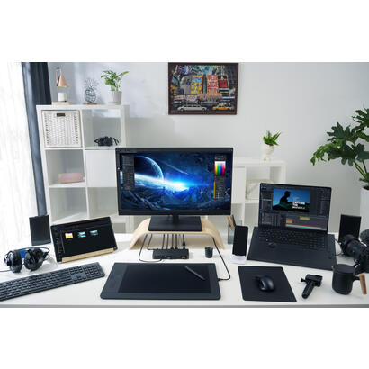 asus-dc500-triple-4k-tbt4-dock-uk