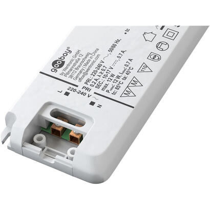 goobay-65583-transformador-de-corriente-blanco-verde-07-a