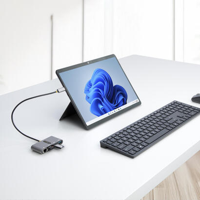 hub-de-interfaz-usb-c-32-gen-hb30c3a1gea2