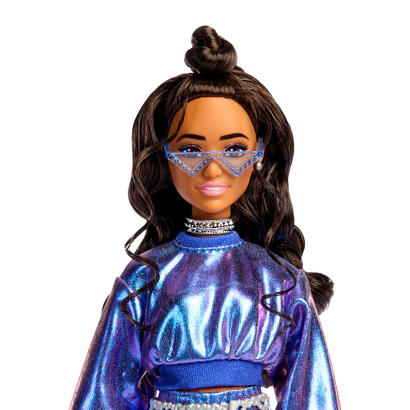 muneca-mattel-barbie-deluxe-style-im-azulen-metallic-outfit-jfp42