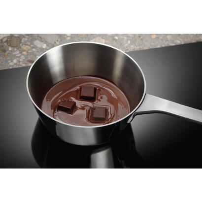 electrolux-lil61424c-negro-integrado-60-cm-con-placa-de-induccion-4-zonas