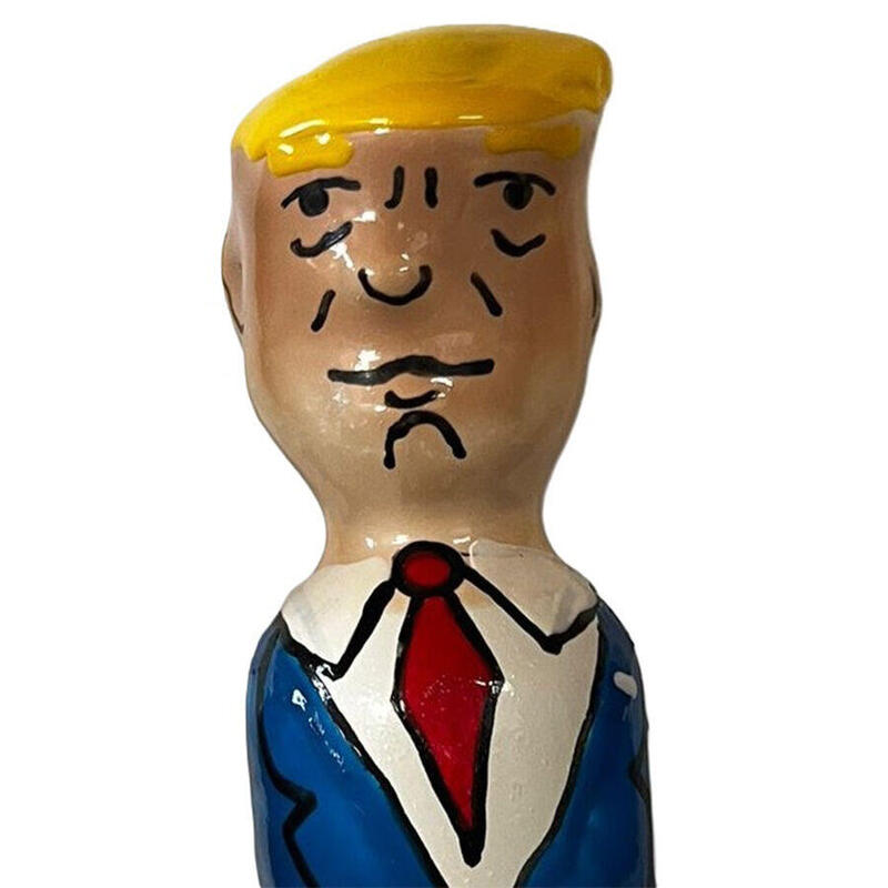 condomerie-preservativo-decorativo-pintado-a-mano-trump-grunon condomerie-preservativo-decorativo-pintado-a-mano-trump-grunon