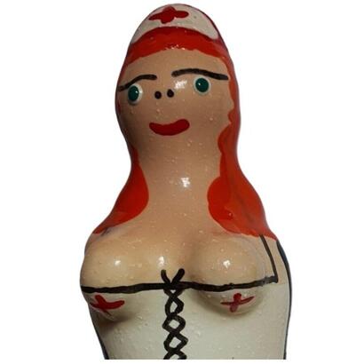 condomerie-preservativo-decorativo-pintado-a-mano-enfermera-pelirroja