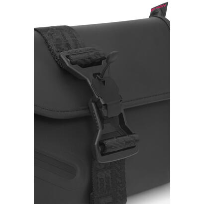 asus-bc3003-rog-slash-sling-bag-20