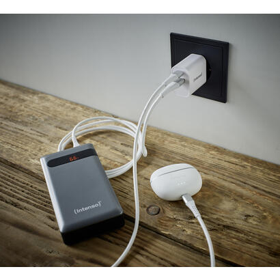 adaptador-de-alimentacion-usb-ausb-c7803012-intenso