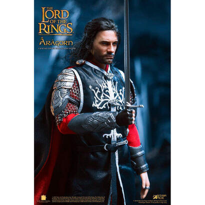 figura-real-master-aragorn-el-senor-de-los-anillos-23cm