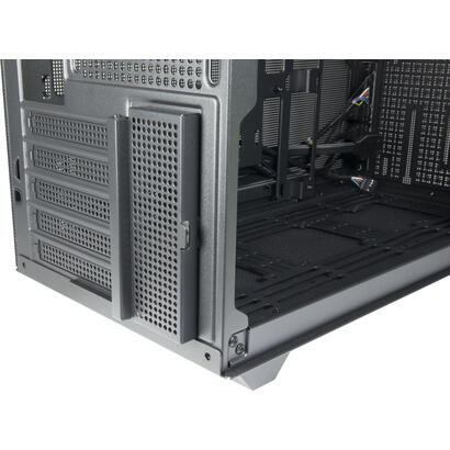 inter-tech-88881368-cajas-de-torre-negro
