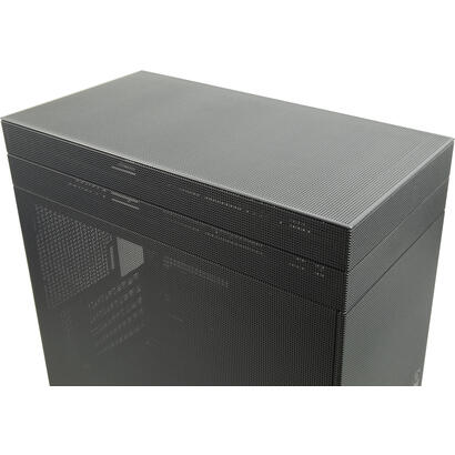 inter-tech-88881368-cajas-de-torre-negro