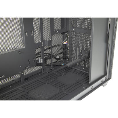 inter-tech-88881368-cajas-de-torre-negro