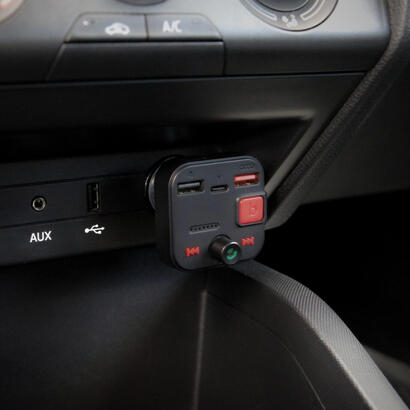 transmisor-fm-savio-bluetooth-53-cargador-qc-30-pantalla-led-bass-boost-tr-15-negro
