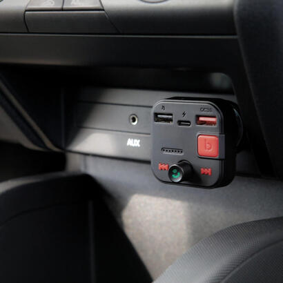 transmisor-fm-savio-bluetooth-53-cargador-qc-30-pantalla-led-bass-boost-tr-15-negro
