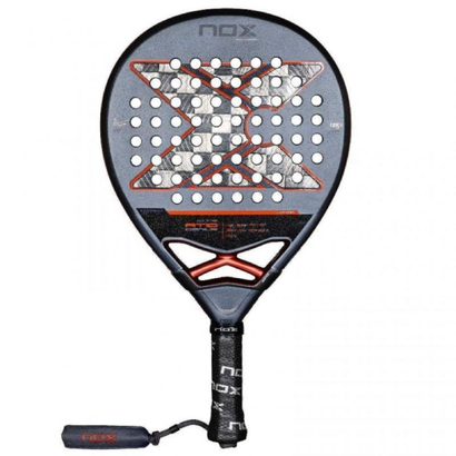 pala-de-padel-noxsport-at10-luxury-genius-alum-18k-2025-agustin-tapia