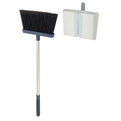 joseph-joseph-cleanstore-blau-wandmontierter-besen