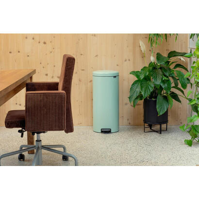 brabantia-newicon-30-liter-jade-green