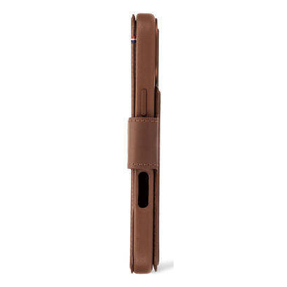 decoded-leather-detachable-wallet-iphone-16-plus-tan