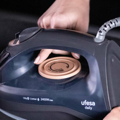 plancha-de-vapor-ligera-negro