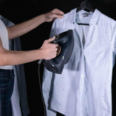 plancha-de-vapor-ligera-negro