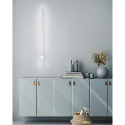 activejet-aje-hilton-white