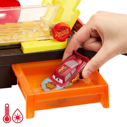 pista-tunel-de-lavado-cars-disney