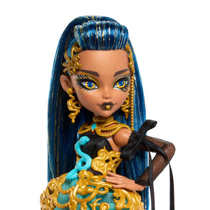 muneca-cleo-de-cumpleanos-espeluznante-de-monster-high-de-mattel-jbg76