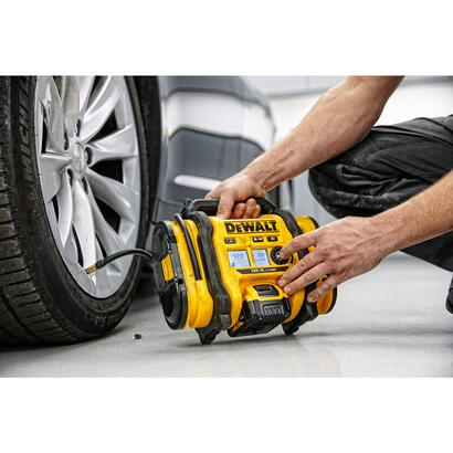 compresor-de-bateria-dewalt-dcc018n-xj-de-18-v