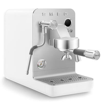 smeg-espresso-coffee-machine-collection-white-emc02whmeu