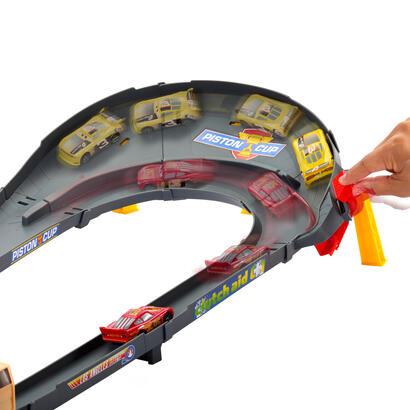pista-nascar-cars-disney-pixar