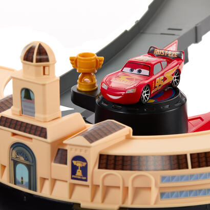 pista-nascar-cars-disney-pixar
