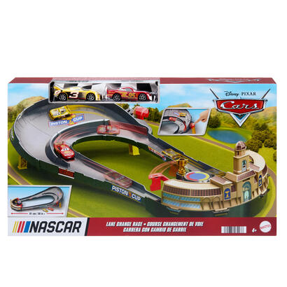 pista-nascar-cars-disney-pixar