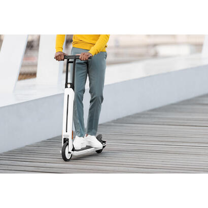 ninebot-kickscooter-air-t15e-scooter-electrica-20-kmh-blanco