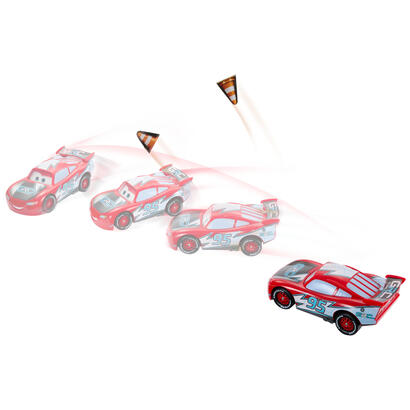 coche-rayo-mcqueen-derrapa-y-corre-cars-disney-pixar