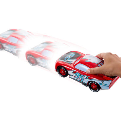 coche-rayo-mcqueen-derrapa-y-corre-cars-disney-pixar