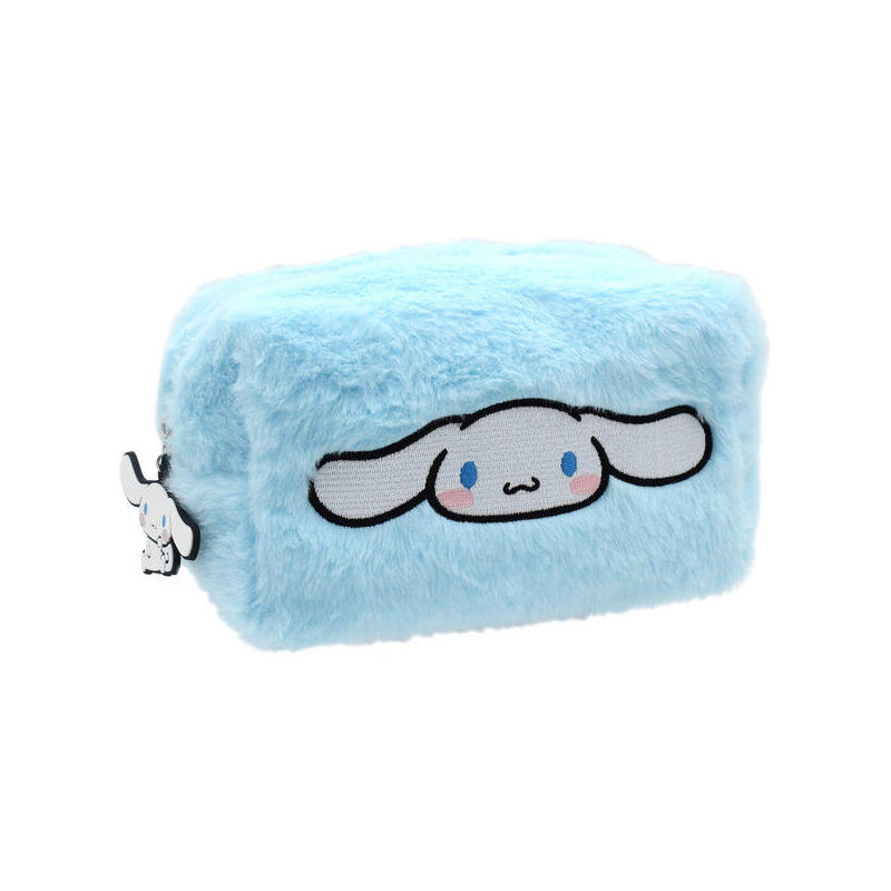 neceser-peluche-cinnamoroll-hello-kitty