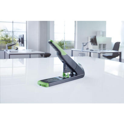 novus-b-56-renew-grapadora-de-gruesos-fabricada-con-plastico-reciclado-hasta-200-hojas-grapado-cerrado-con-sistema-bypass