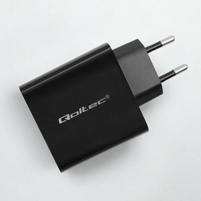 qoltec-52378-super-quick-pd-charger-1xusb-c-1xusb-45w-5-20v-225-3a-black