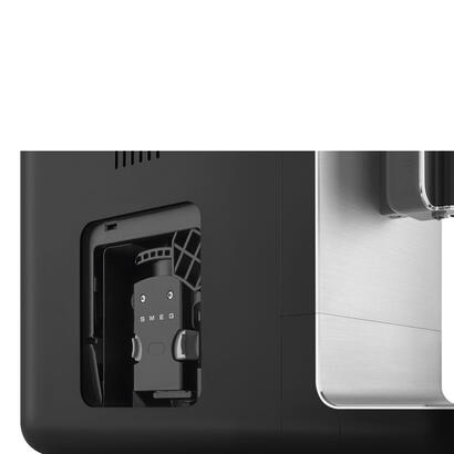 smeg-superautomatic-coffee-maker-black-bcc11blmeu