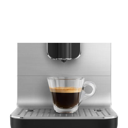smeg-superautomatic-coffee-maker-black-bcc11blmeu