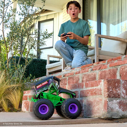 spin-master-monster-jam-smash-n-bash-grave-digger-rc-escala-115-6072500 spin-master-monster-jam-smash-n-bash-grave-digger-rc-escala-115-6072500