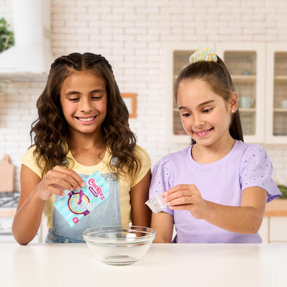 moose-toys-cookeez-makery-s2-playset-freezy-cakez-figura-de-juguete-articulos-surtidos-23511